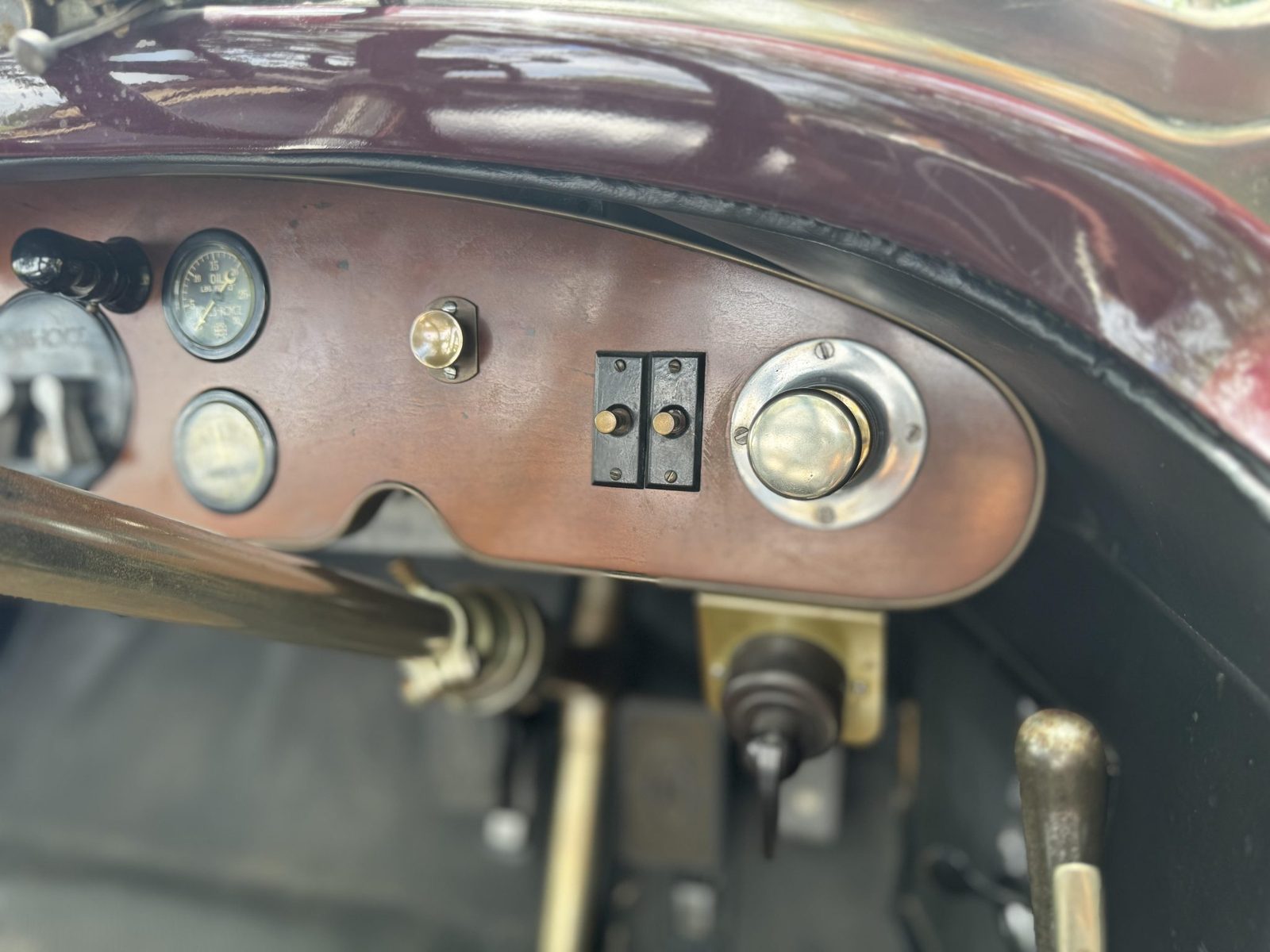 Waltham drum speedometer and instruments on the Silver Ghost dashboard