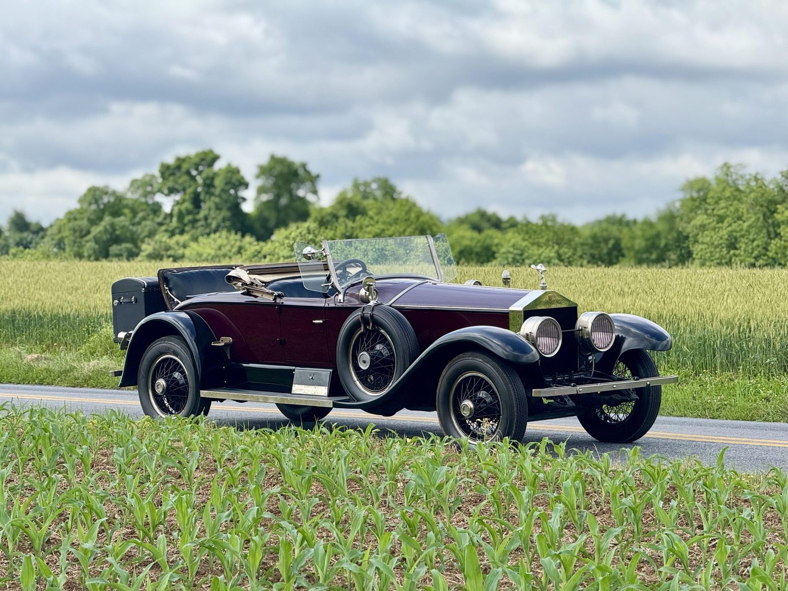 1925 Rolls-Royce Silver Ghost Piccadilly Roadster front three-quarter view