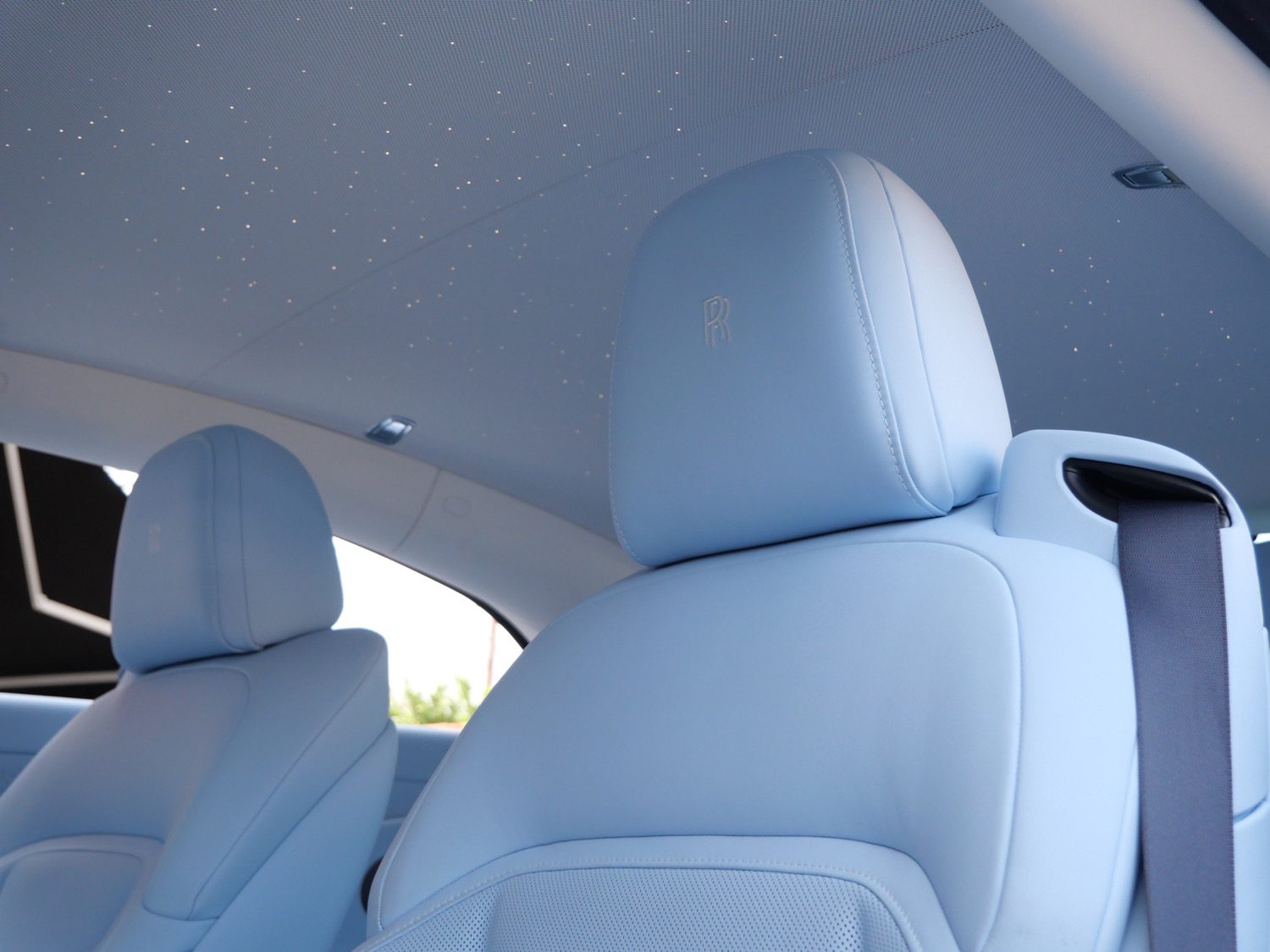 Rolls-Royce Spectre Starlight door and illuminated fascia